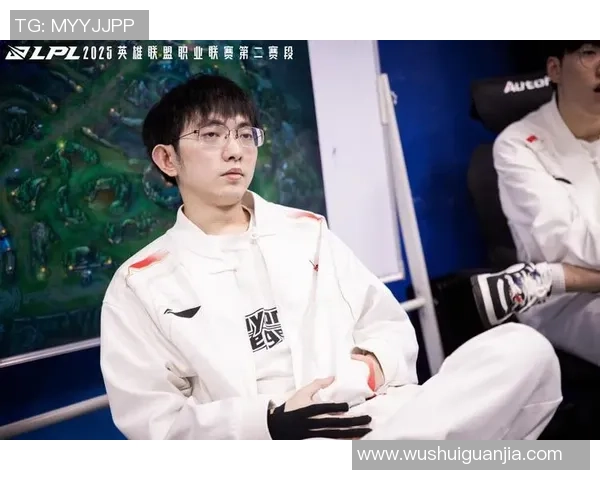 英雄联盟战术解析：深入探讨FPX中路选手的突破策略与表现